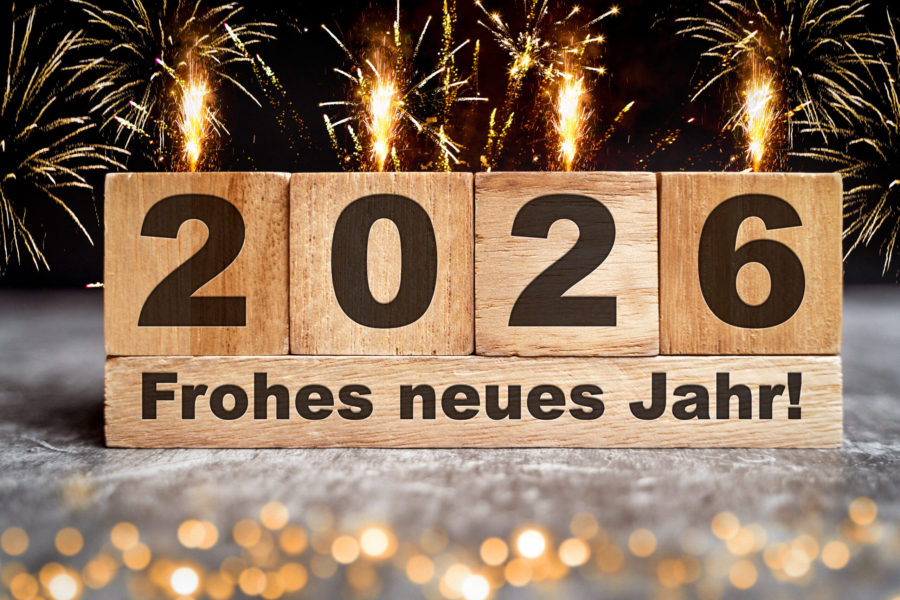 Frohes-neues-Jahr-2026-Neujahrsgruss-mit-Wuerfeln-1-scaled